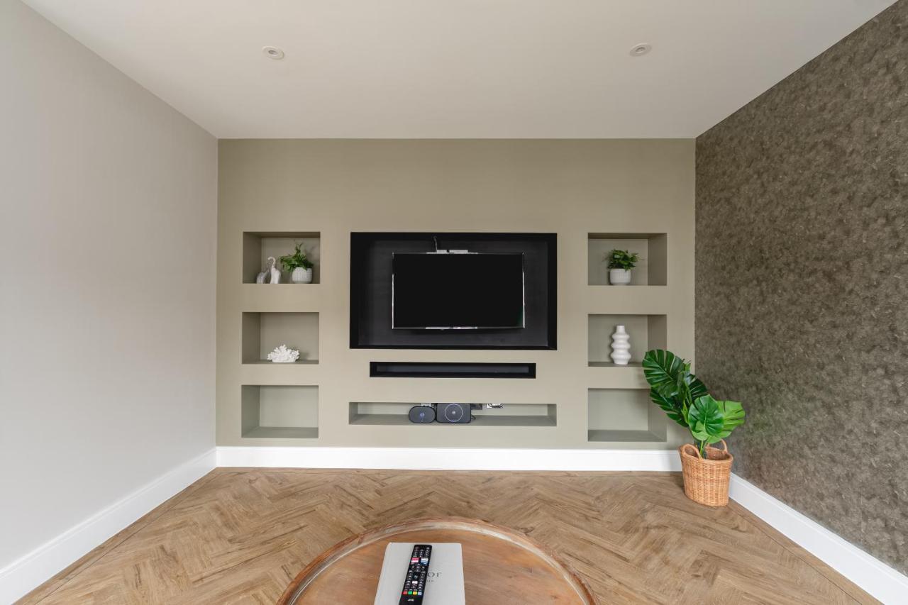 Skyvillion - Cozy Large 4 & 1 Bed Apartments In London Enfield, Mins To Tube Station, Free Wi-Fi Exterior foto