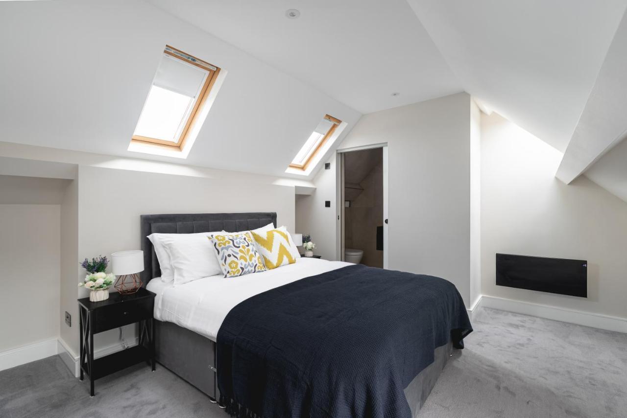 Skyvillion - Cozy Large 4 & 1 Bed Apartments In London Enfield, Mins To Tube Station, Free Wi-Fi Exterior foto