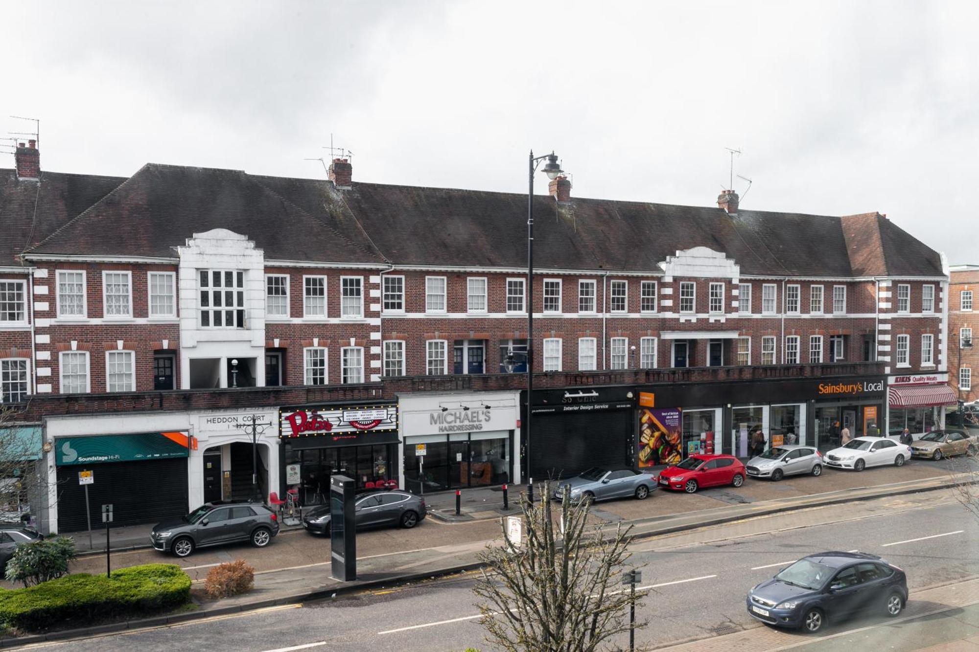 Skyvillion - Cozy Large 4 & 1 Bed Apartments In London Enfield, Mins To Tube Station, Free Wi-Fi Exterior foto
