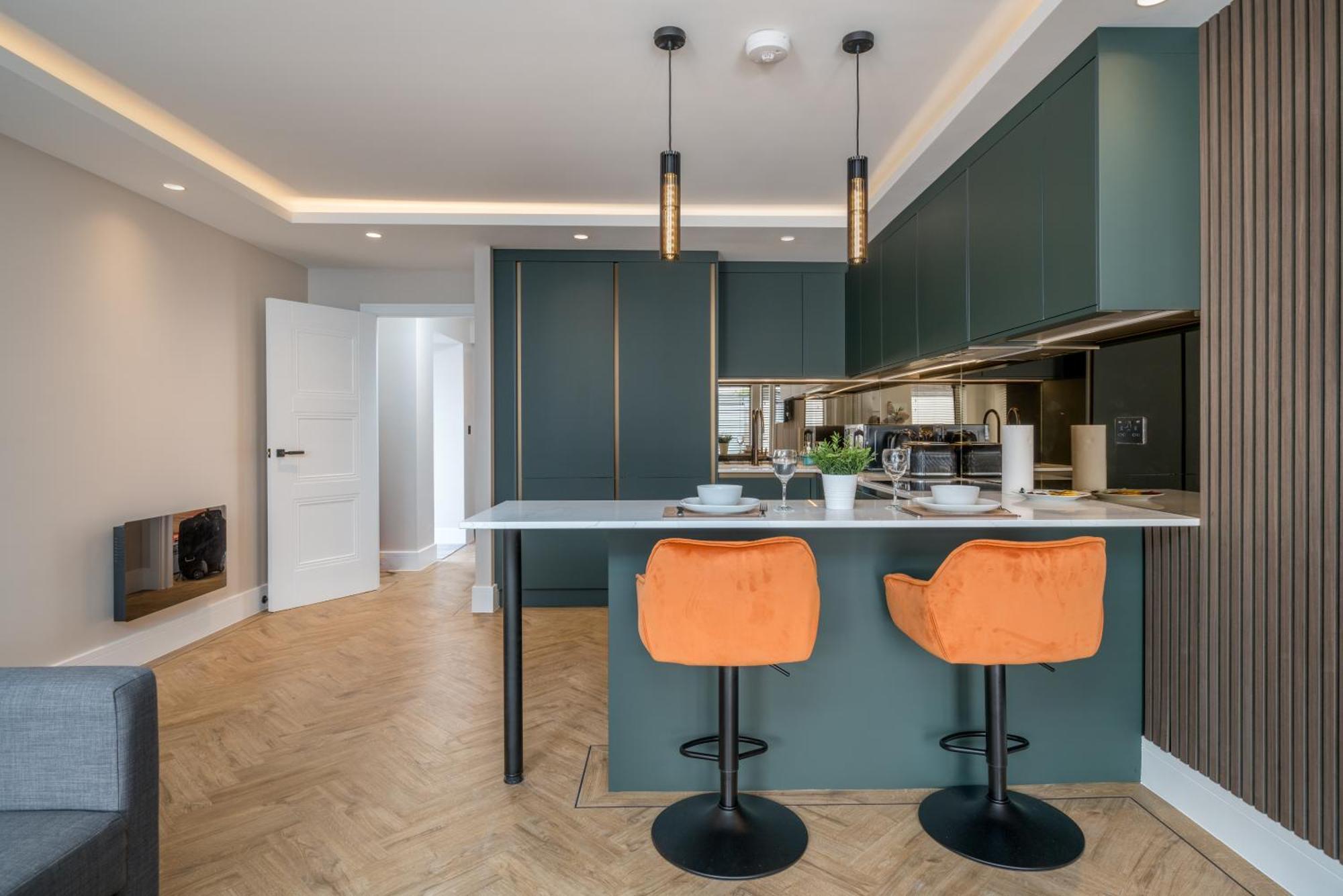 Skyvillion - Cozy Large 4 & 1 Bed Apartments In London Enfield, Mins To Tube Station, Free Wi-Fi Exterior foto