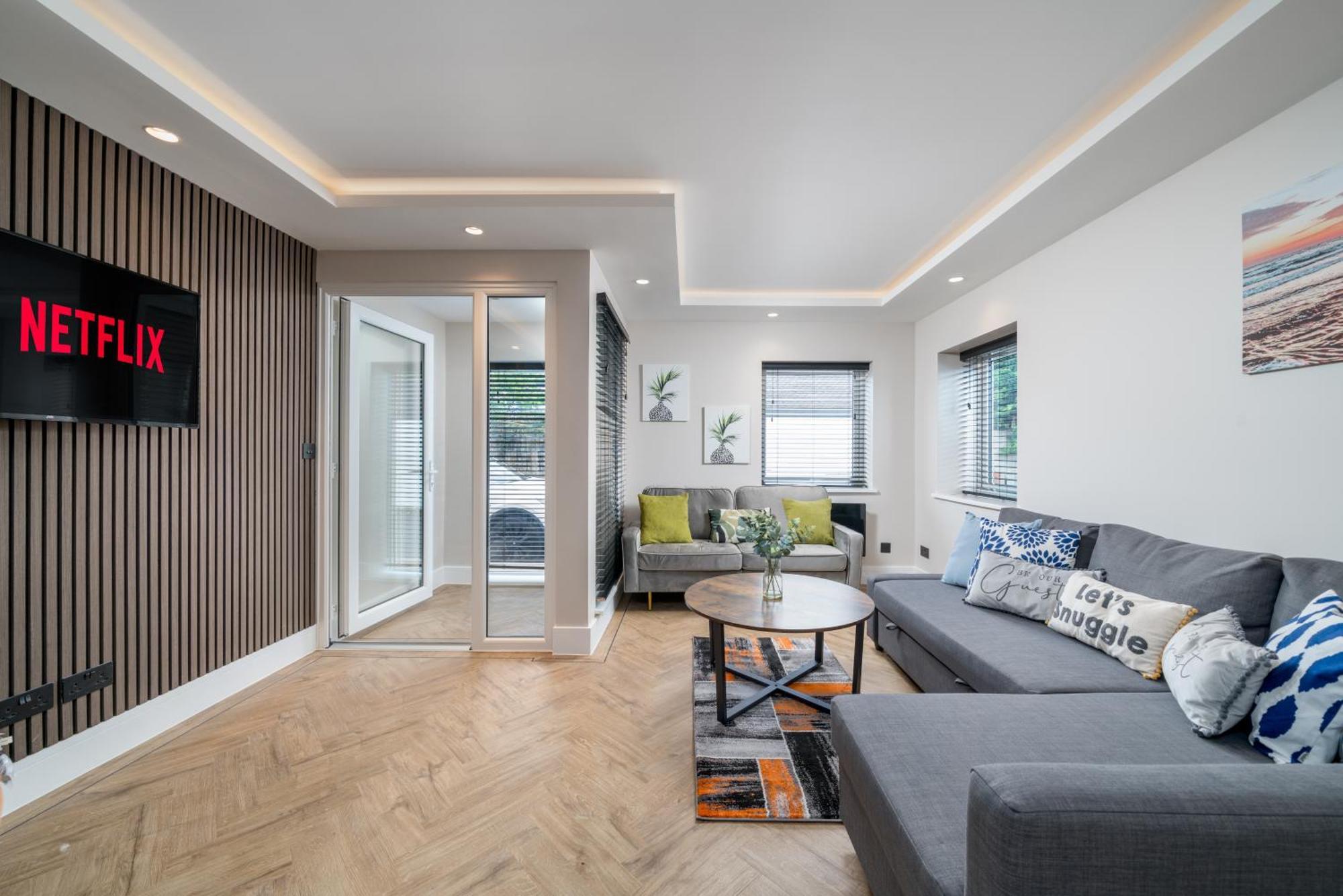 Skyvillion - Cozy Large 4 & 1 Bed Apartments In London Enfield, Mins To Tube Station, Free Wi-Fi Exterior foto