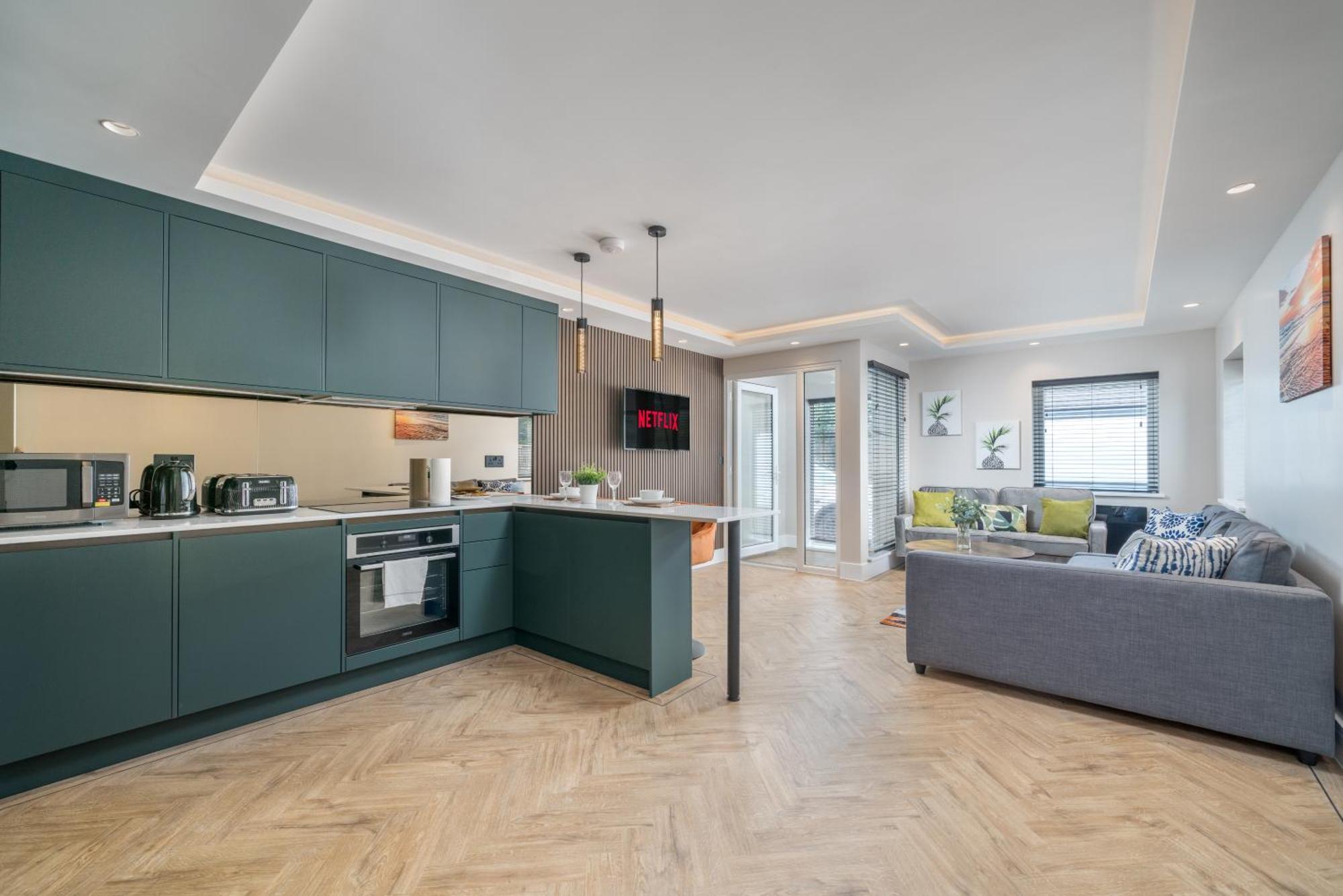 Skyvillion - Cozy Large 4 & 1 Bed Apartments In London Enfield, Mins To Tube Station, Free Wi-Fi Exterior foto